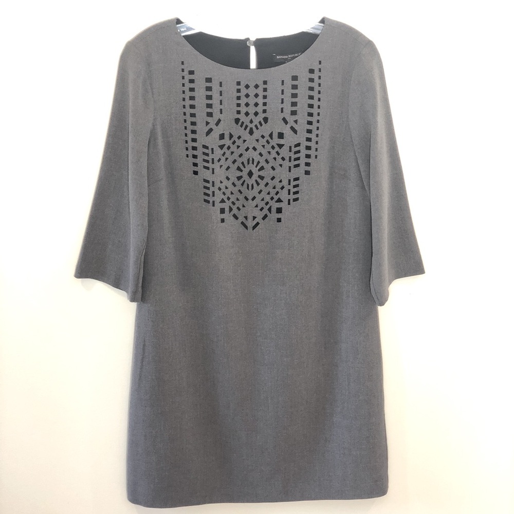 Grey Shift Dress w/ cut design detail, Banana Republic Factory, Size 6